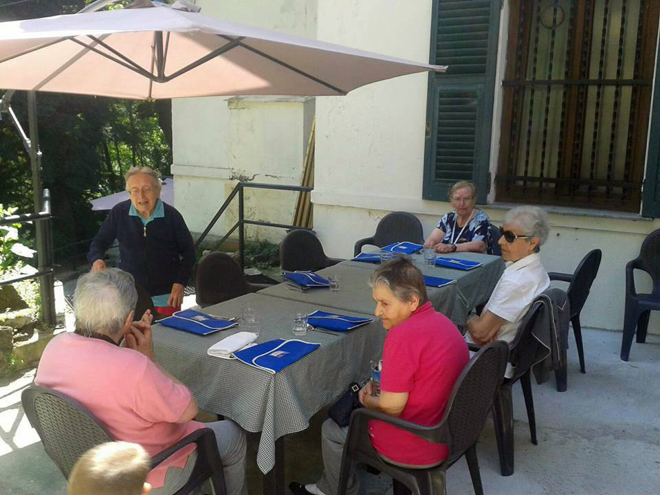 pranzo sul terrazzo