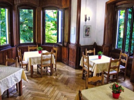 la sala da pranzo di Villa Costalta in Genova